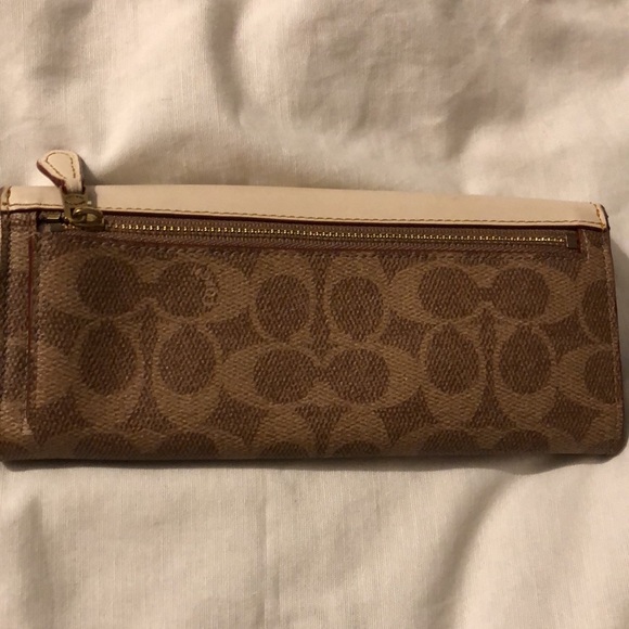 Leather Monogram Walket - Picture 3 of 10